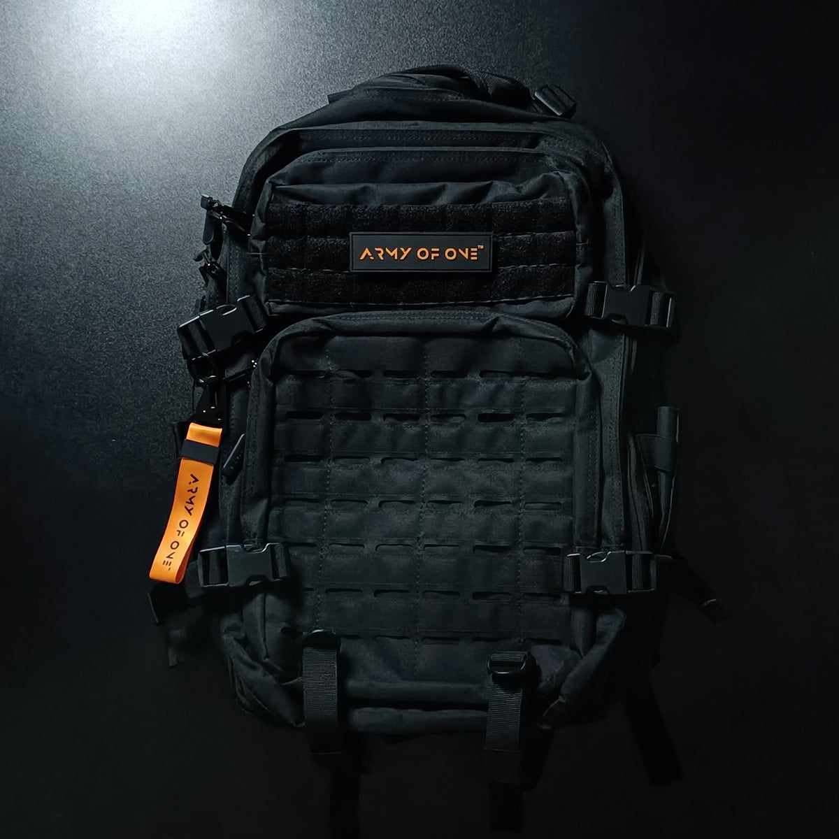 SURVIVOR PACK 45L : Orange Patch + Keychain