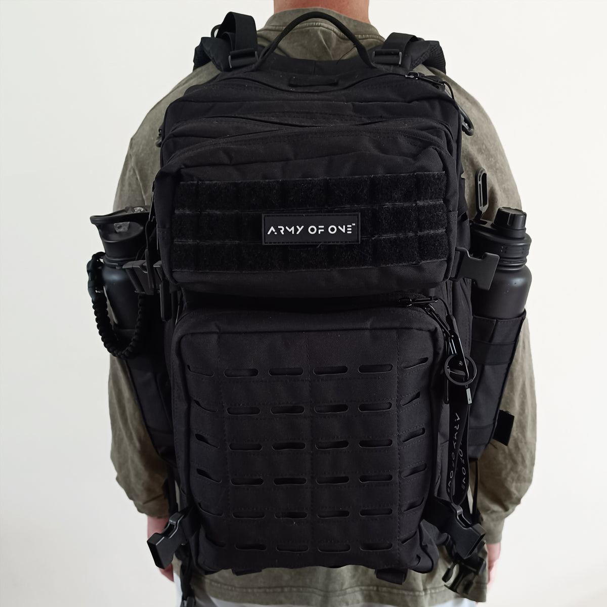 𝗧𝗛𝗘 𝗢𝗡𝗘 - 45L Pack (Black / White)