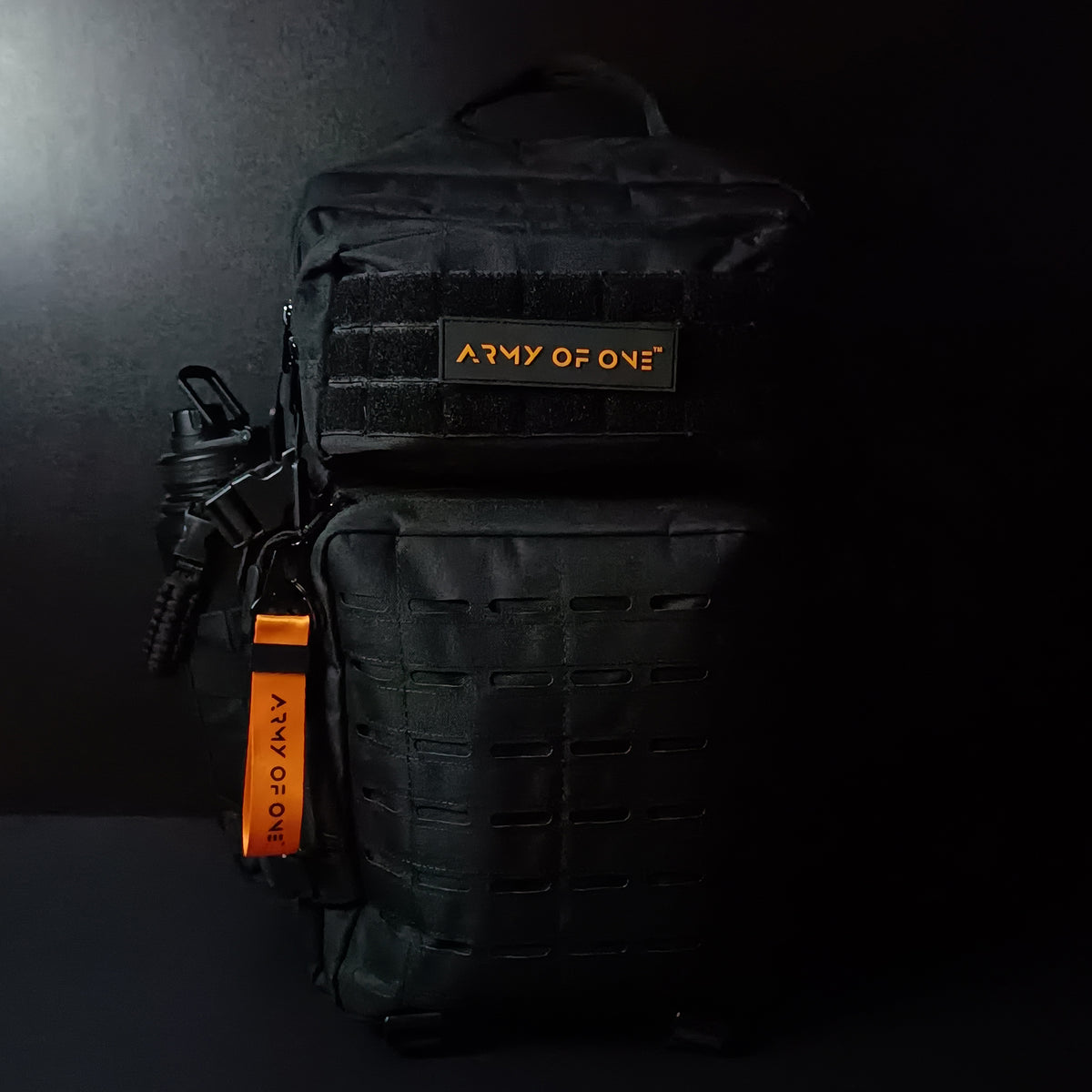 SURVIVOR PACK 45L : Orange Patch + Keychain